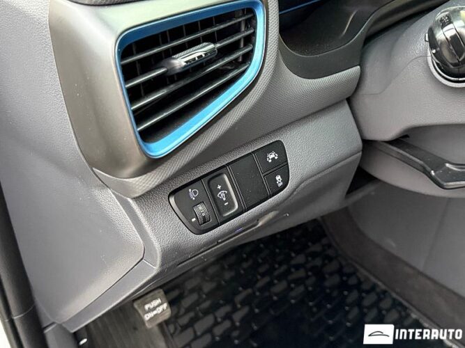 Hyundai Ioniq 35 interauto-car
