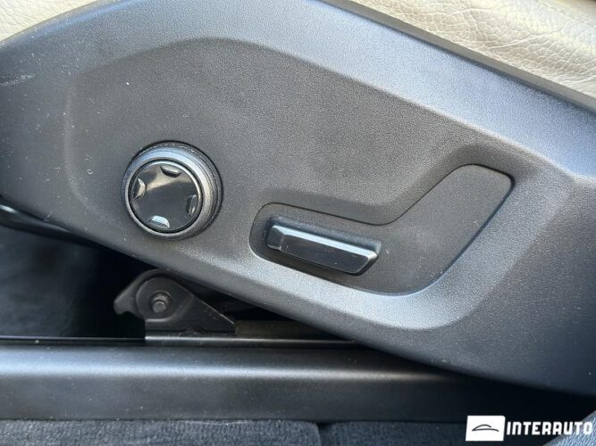 Volvo XC 60 38 interauto-car