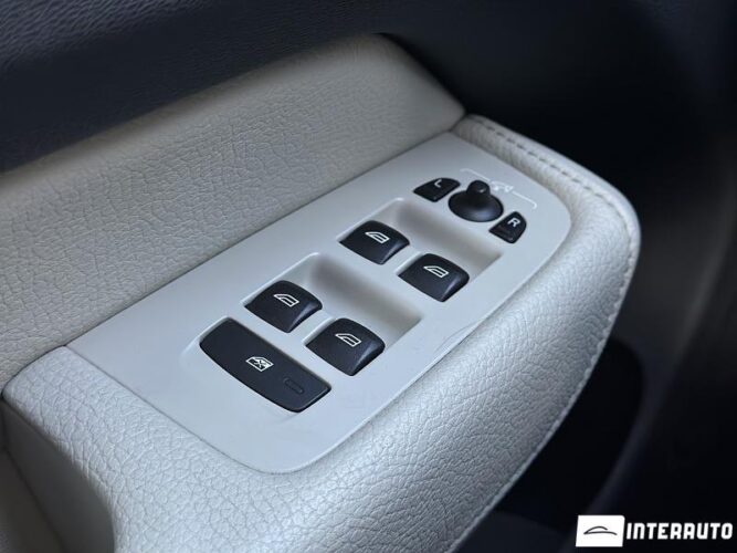 Volvo XC 60 32 interauto-car