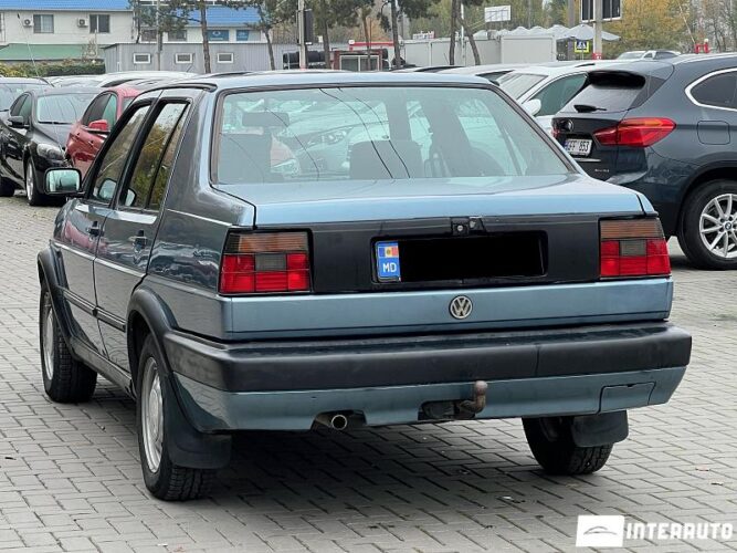 Volkswagen Jetta 27 interauto-car