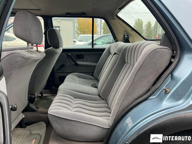 Volkswagen Jetta 36 interauto-car