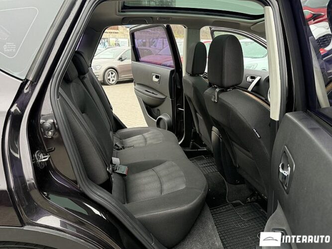 Nissan Qashqai 43 interauto-car