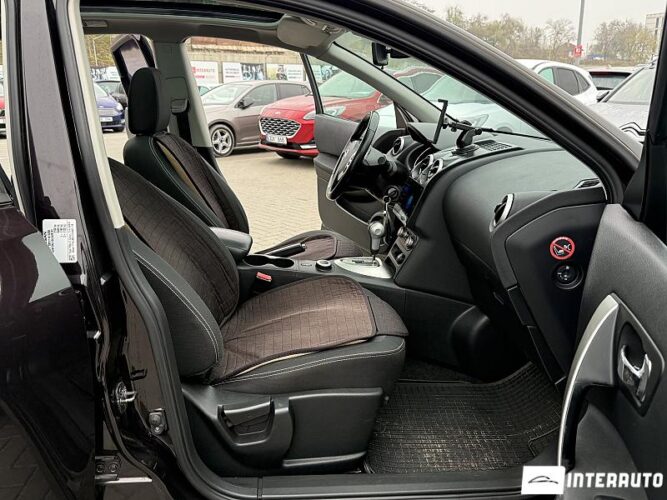 Nissan Qashqai 44 interauto-car