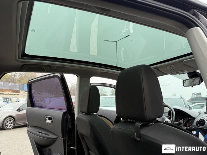 Nissan Qashqai 42 interauto-car