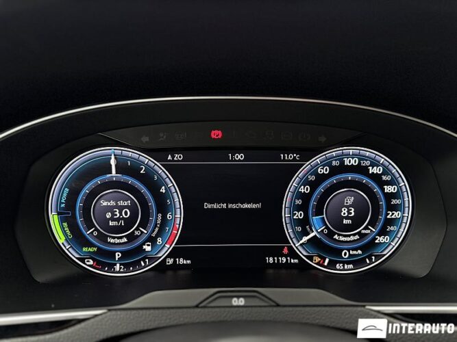 Volkswagen Passat GTE 41 interauto-car