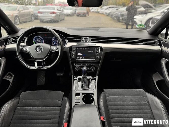 Volkswagen Passat GTE 46 interauto-car