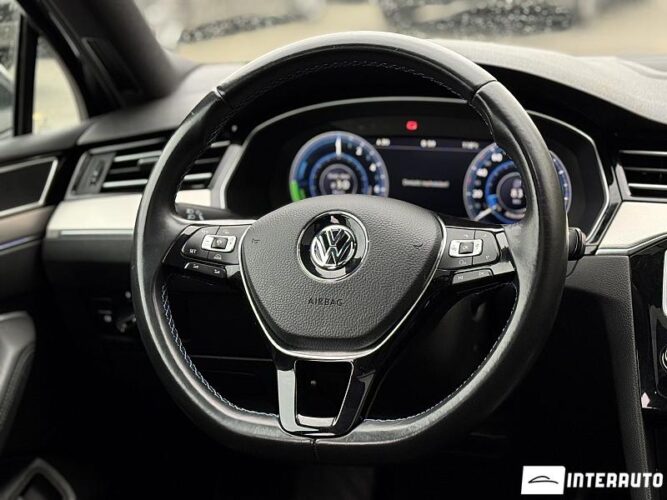 Volkswagen Passat GTE 40 interauto-car