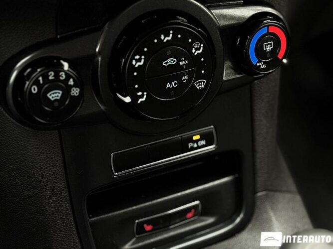 Ford Fiesta 43 interauto-car