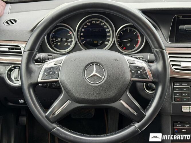 Mercedes E 220 41 interauto-car
