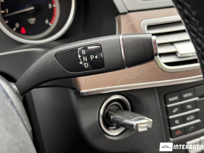 Mercedes E 220 40 interauto-car