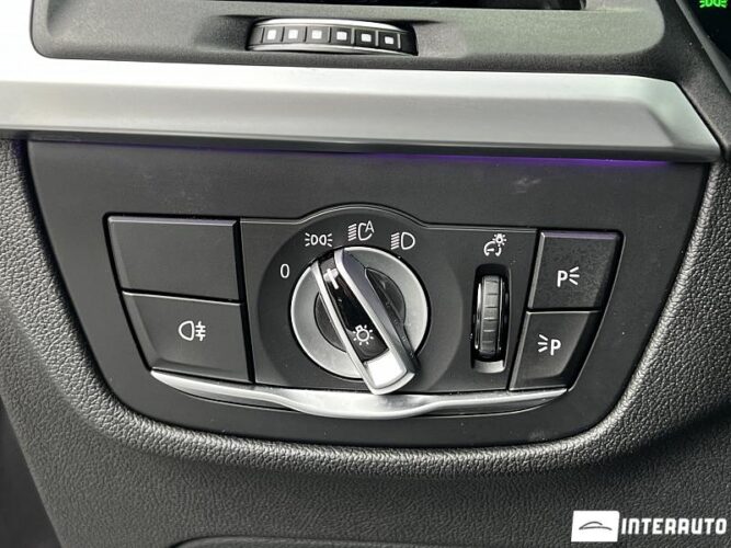 BMW X4 2.0D 48 interauto-car