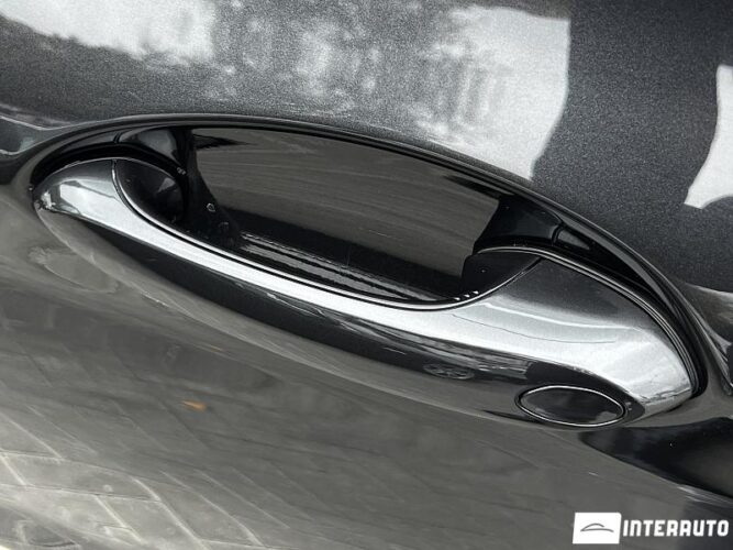 BMW X4 2.0D 55 interauto-car