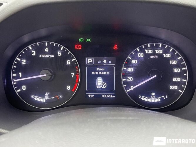 Hyundai Creta 42 interauto-car