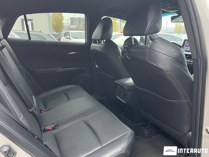 Toyota Venza 46 interauto-car