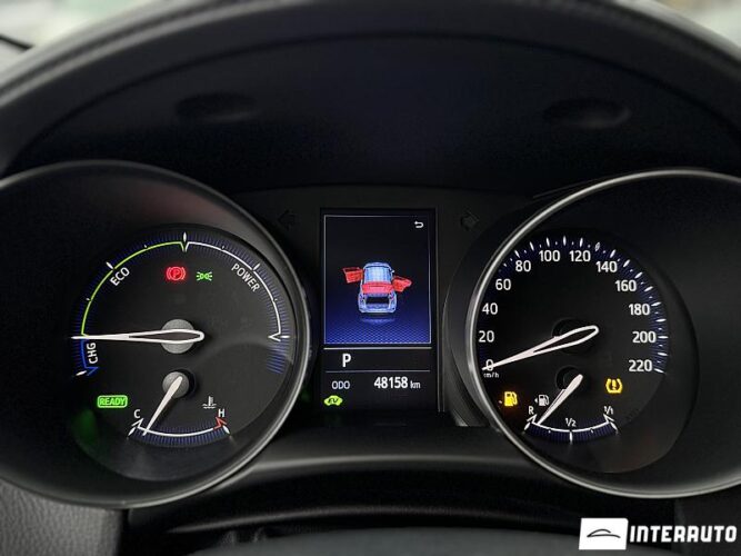 Toyota C-HR 39 interauto-car