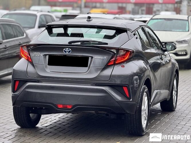 Toyota C-HR 32 interauto-car