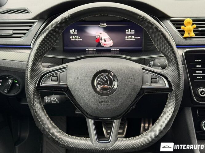 Skoda Superb 44 interauto-car