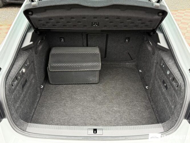 Skoda Superb 54 interauto-car