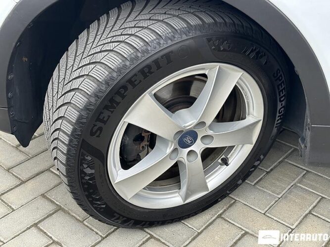 Ford Kuga 49 interauto-car