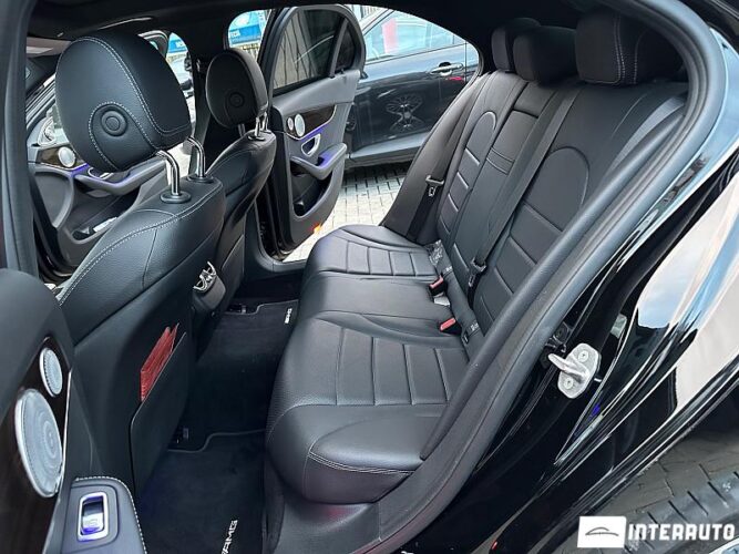Mercedes C 300 38 interauto-car
