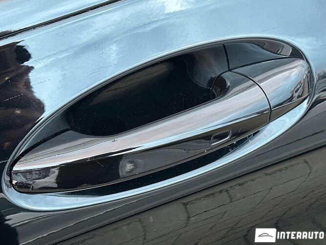 Mercedes C 300 53 interauto-car