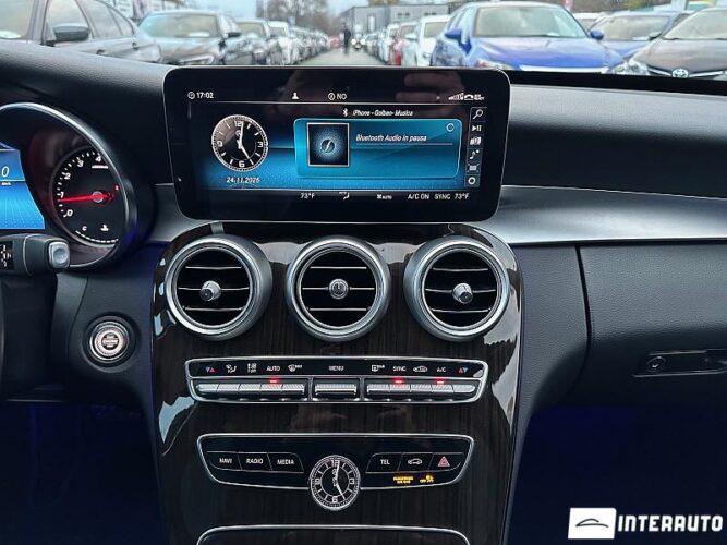 Mercedes C 300 42 interauto-car