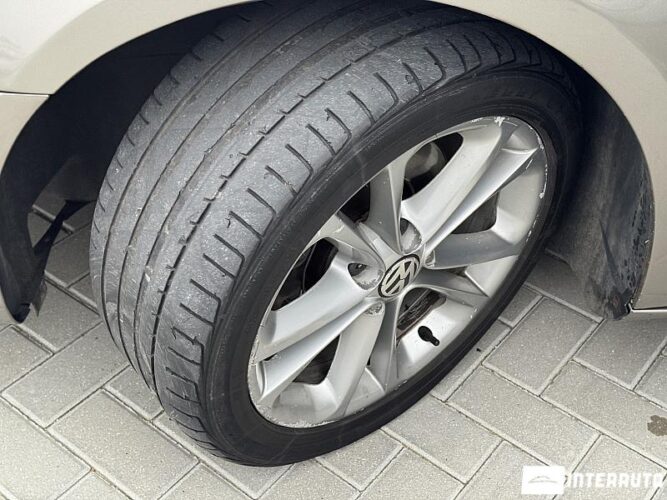 Volkswagen Passat CC 47 interauto-car