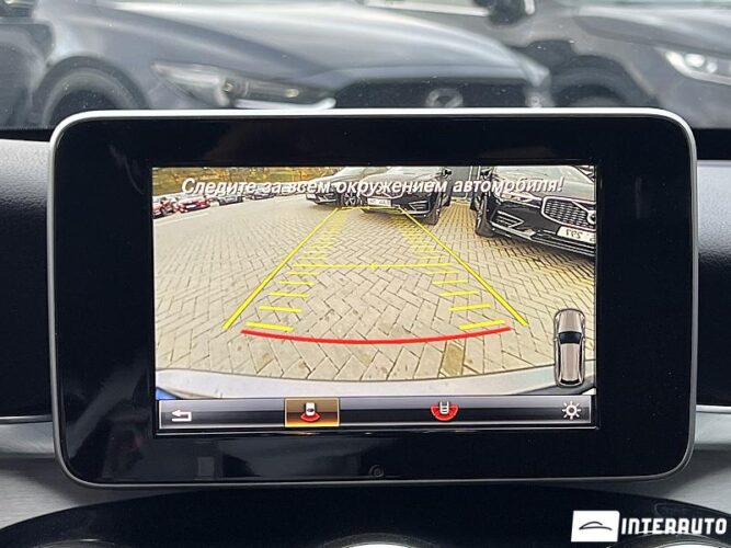 Mercedes C 350e 41 interauto-car