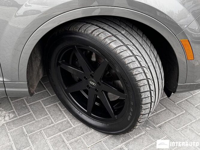 Audi Q7 58 interauto-car