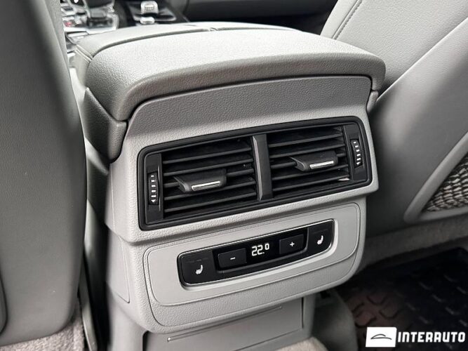 Audi Q7 48 interauto-car