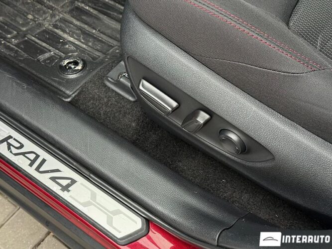 Toyota Rav-4 39 interauto-car