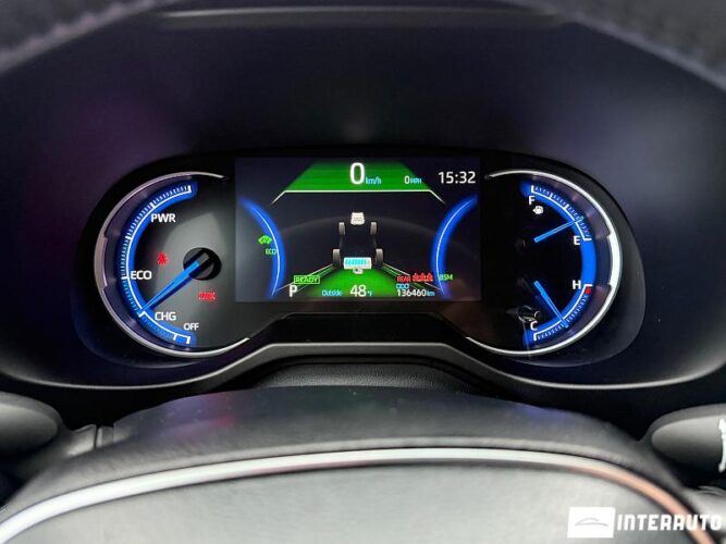 Toyota Rav-4 42 interauto-car