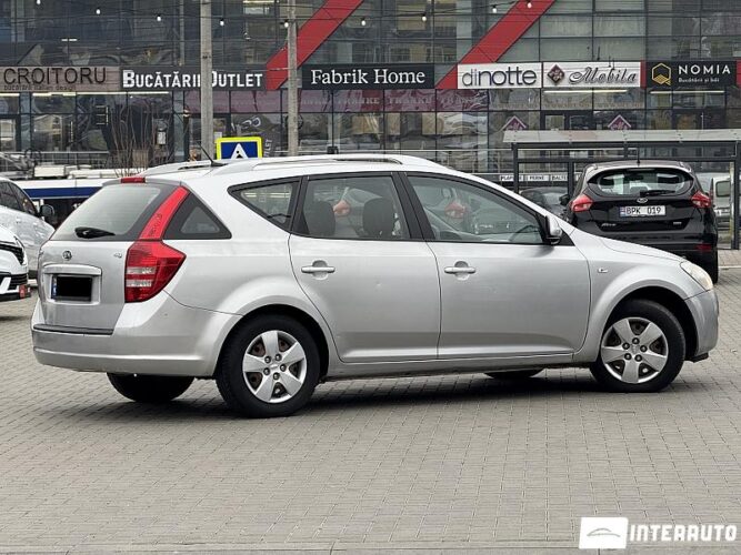 Kia Ceed 28 interauto-car