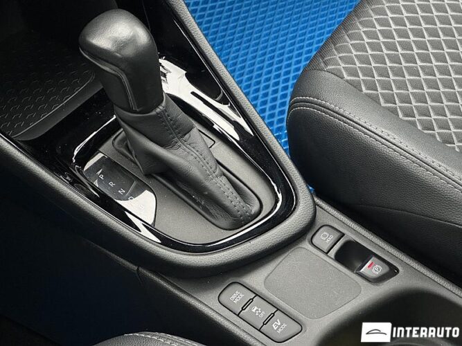 Toyota Yaris 44 interauto-car