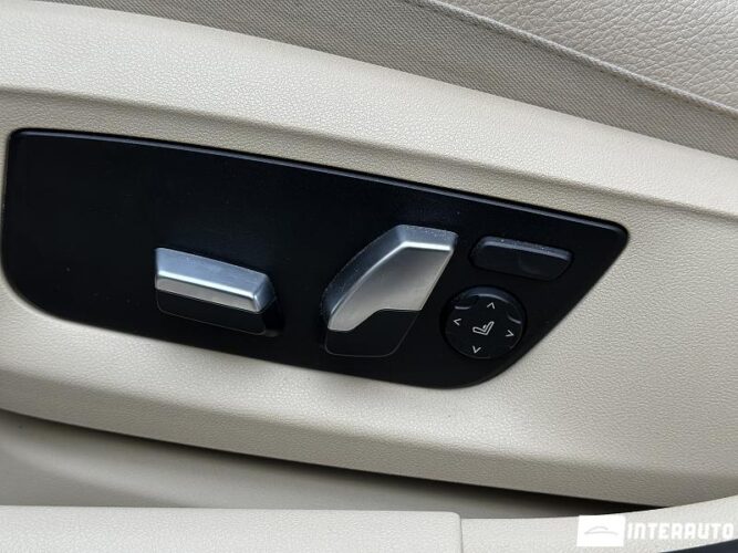 BMW 530e 41 interauto-car