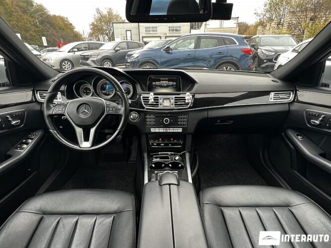 Mercedes E 250 39 interauto-car