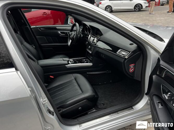 Mercedes E 250 36 interauto-car