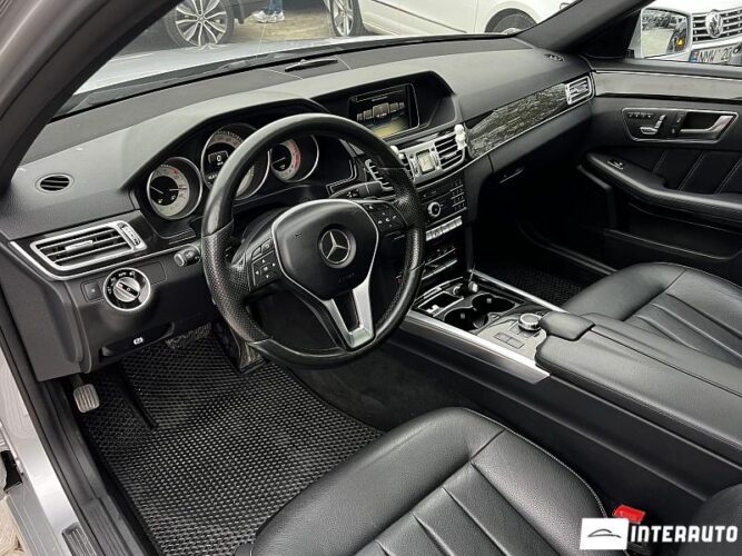 Mercedes E 250 38 interauto-car