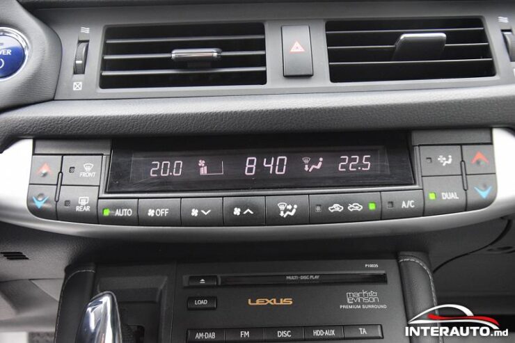 Lexus CT 200h 40 interauto-car