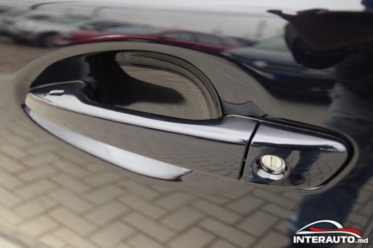 Lexus CT 200h 35 interauto-car