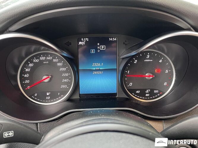 Mercedes C 220 38 interauto-car