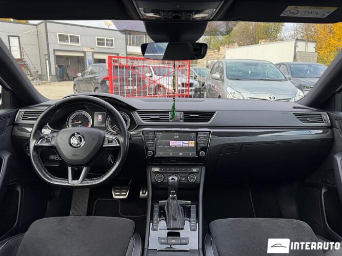 Skoda Superb 40 interauto-car
