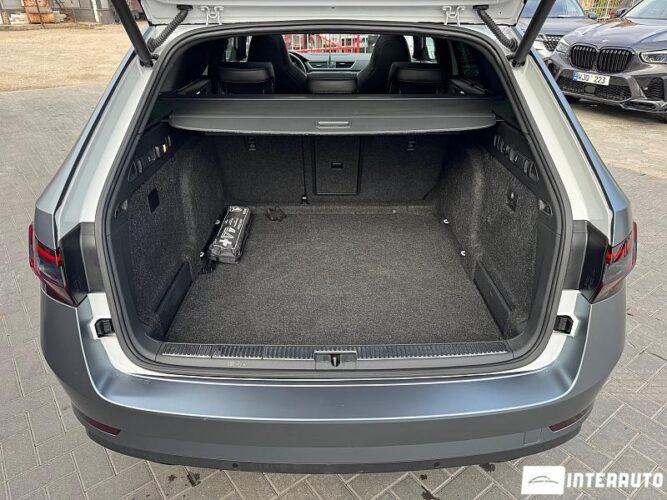 Skoda Superb 53 interauto-car