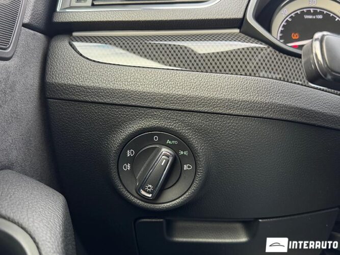 Skoda Superb 46 interauto-car