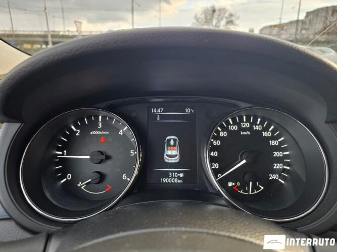 Nissan Pulsar 36 interauto-car