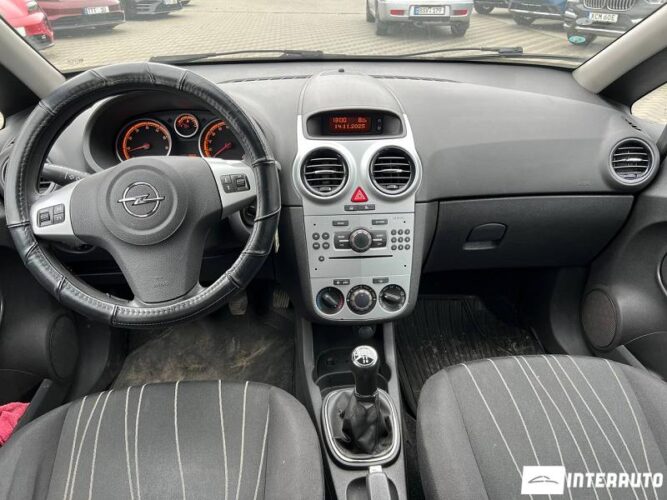 Opel Corsa 33 interauto-car