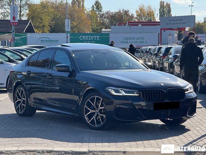 BMW 530e 35 interauto-car