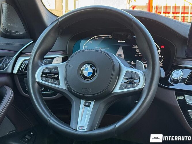BMW 530e 44 interauto-car
