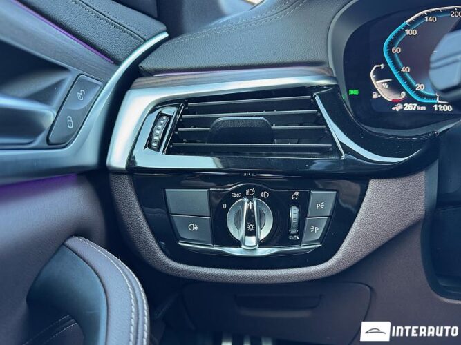 BMW 530e 48 interauto-car