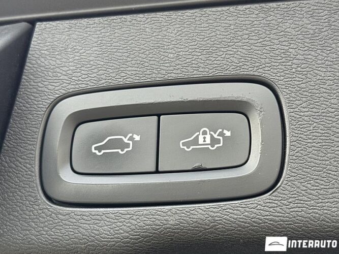 Volvo XC 60 57 interauto-car